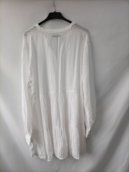 PULL&BEAR. Vestido blanco textura T.l