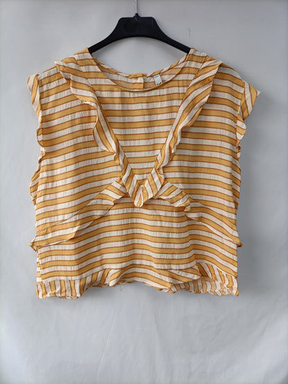 ZARA. Top rayas y volantes T.xl