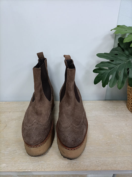 OTRAS. Botines marrones Plataforma T.38