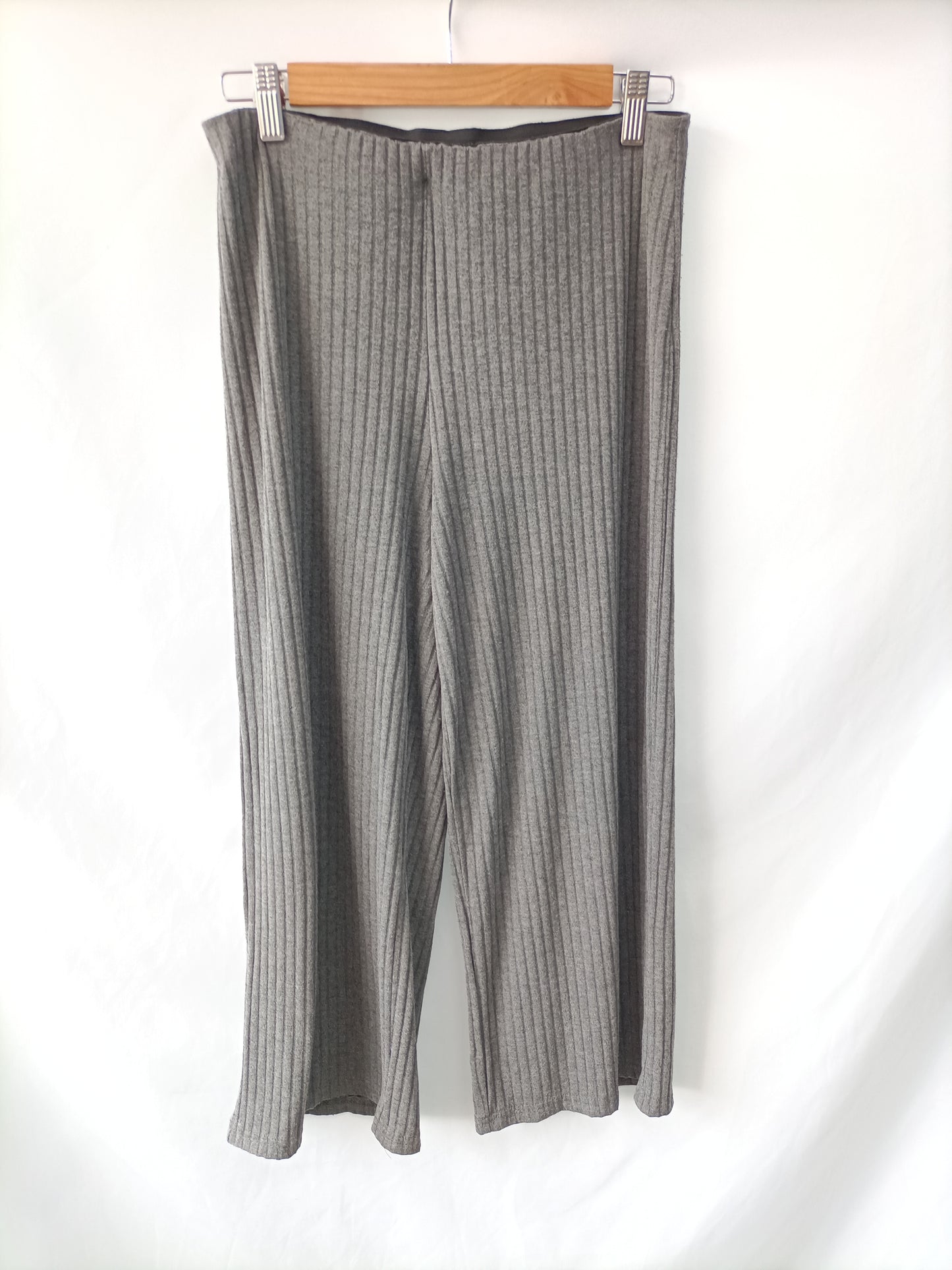 BLU GIRLS. Pantalón culotte gris  T.m