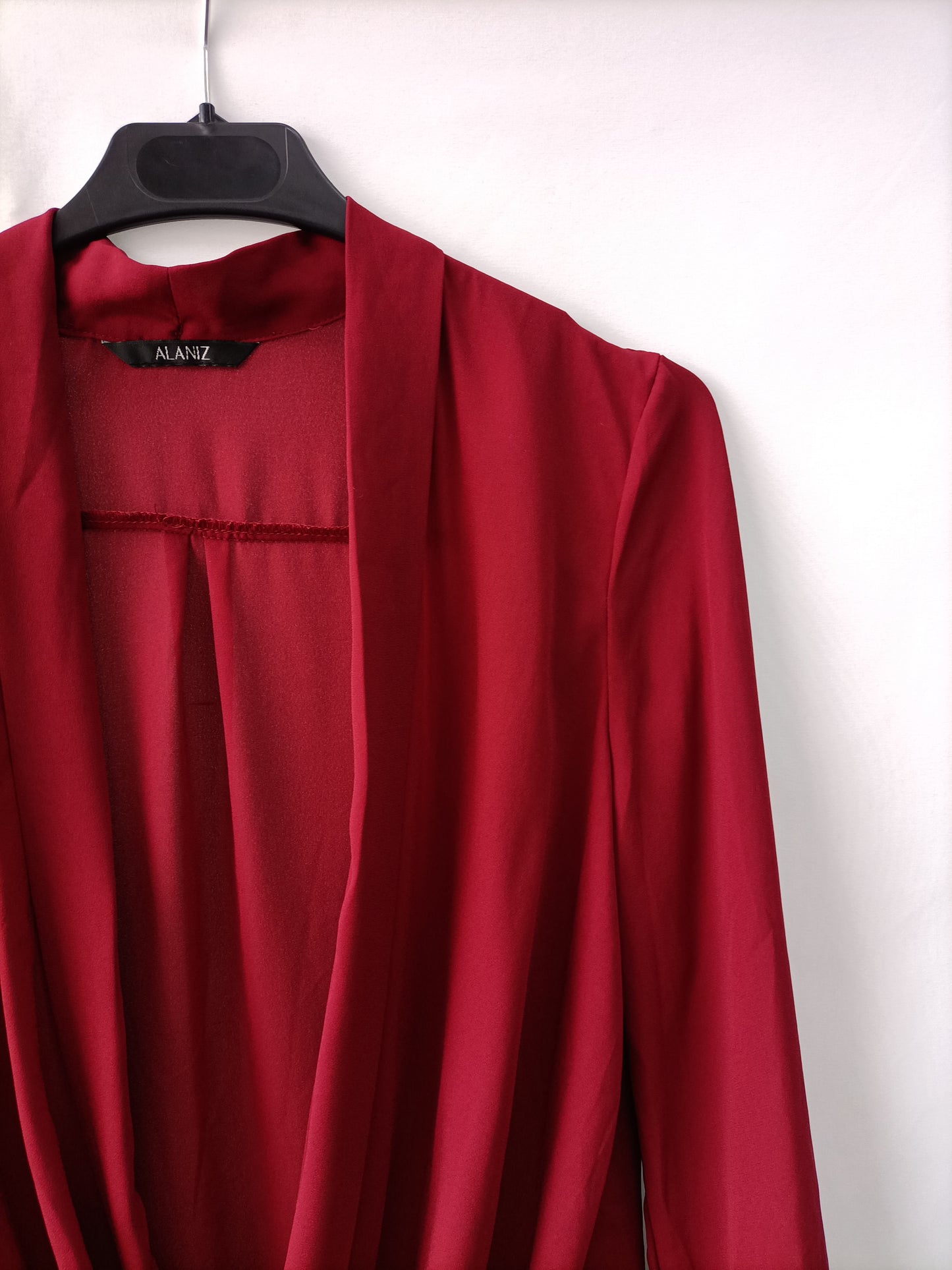 ALANIZ. Burgundy wrap blouse Tu(m)