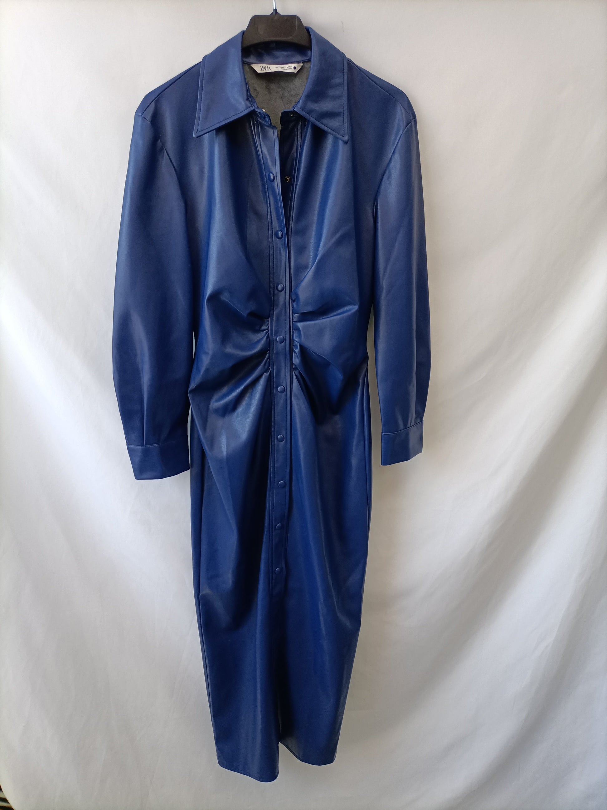 ZARA. Blue faux leather midi dress S.XS Hibuy market ZARA. Blue faux leather midi dress S.XS Hibuy market