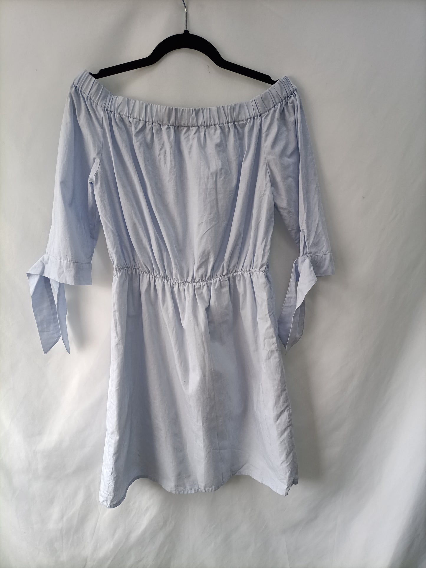 H&M. Vestido azul cuello barco T.40