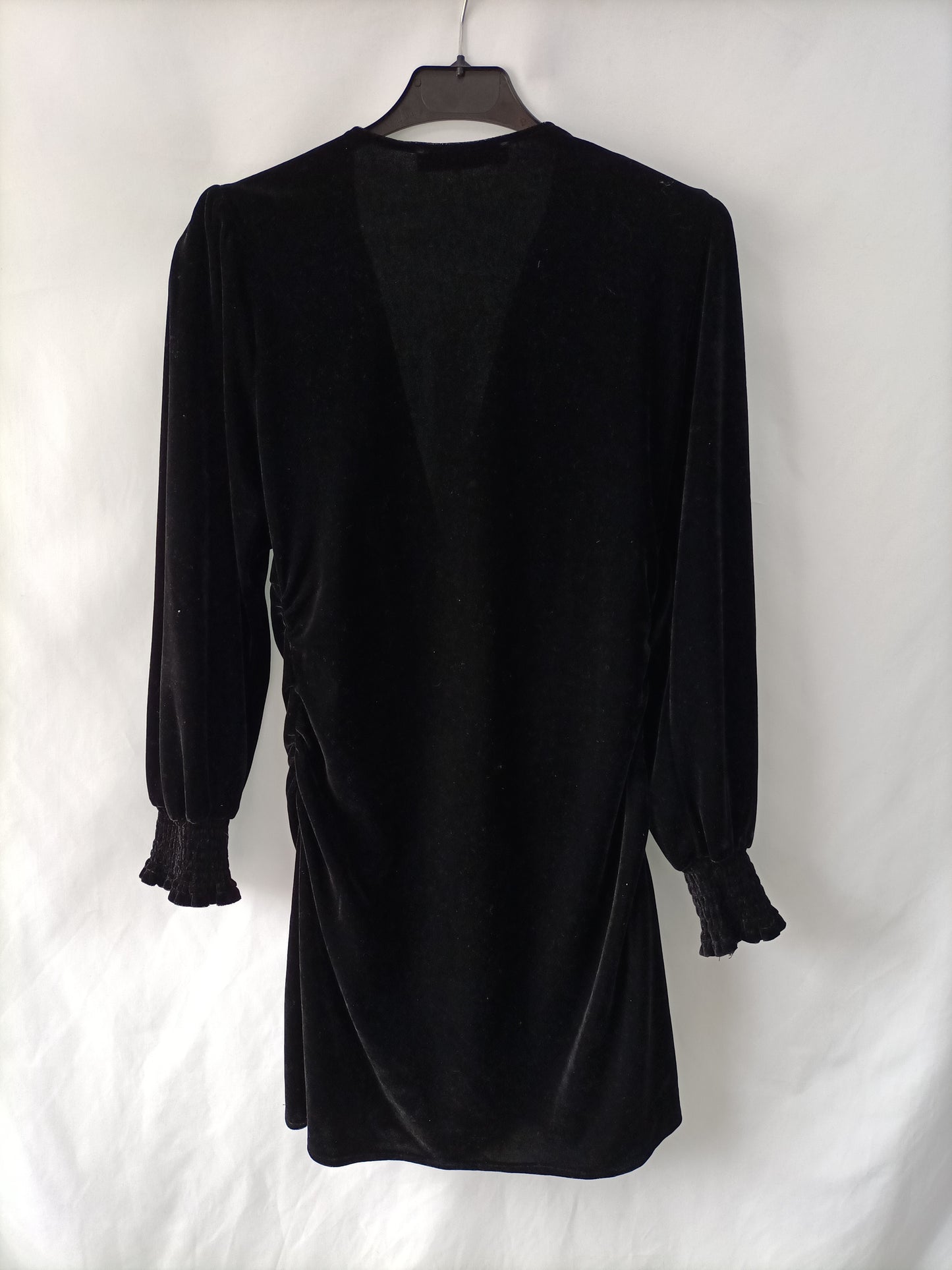 ZARA. Vestido terciopelo negro T.s