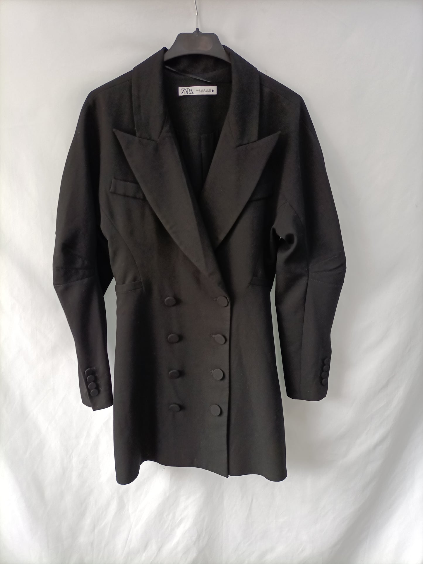 ZARA. Vestido/blazer negro T.s