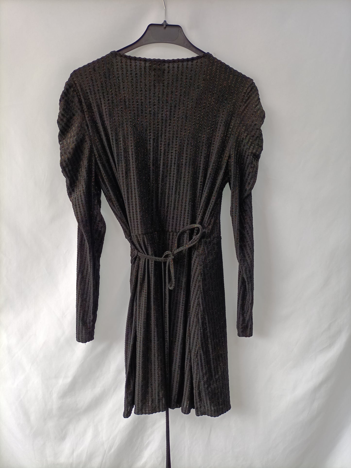 & OTHER STORIES. Vestido negro cruzado  T.38
