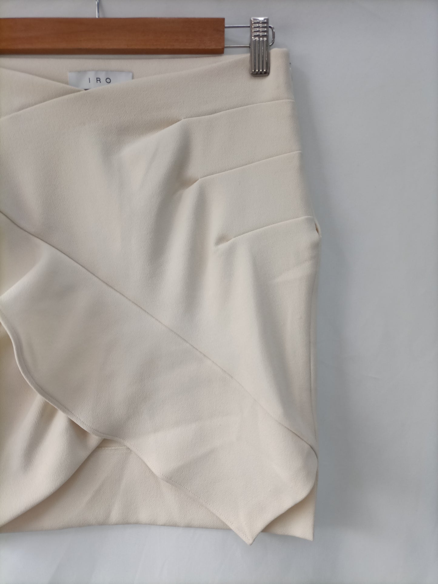 IRO. Beige flounced skirt size 36