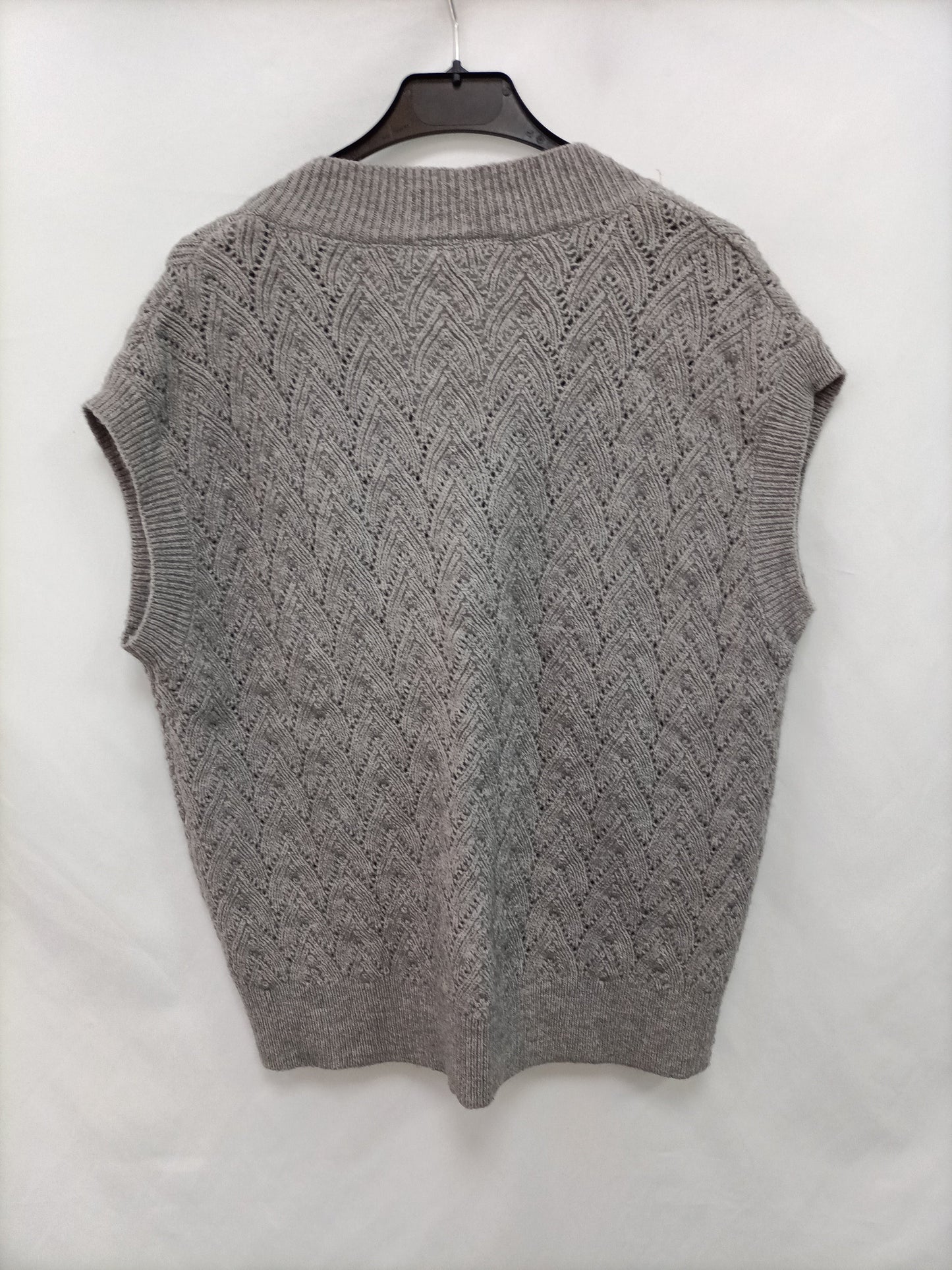 BASYCO. Chaleco gris Tu(m/l)