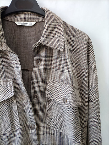 STRADIVARIUS. Sobrecamisa Pata de gallo T.s