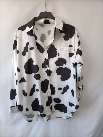 SEOUL. Cow print blouse Tu(m)