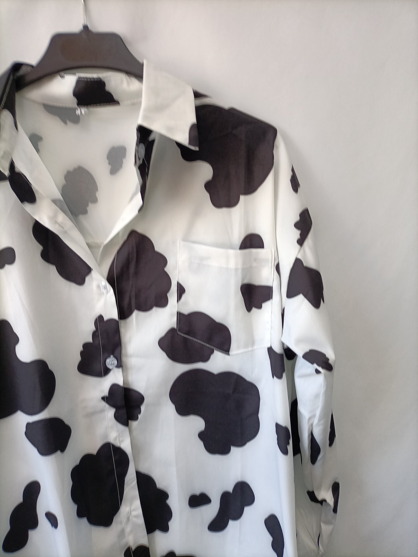 SEOUL. Cow print blouse Tu(m)