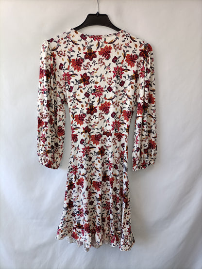 LEFTIES. White floral Ts dress