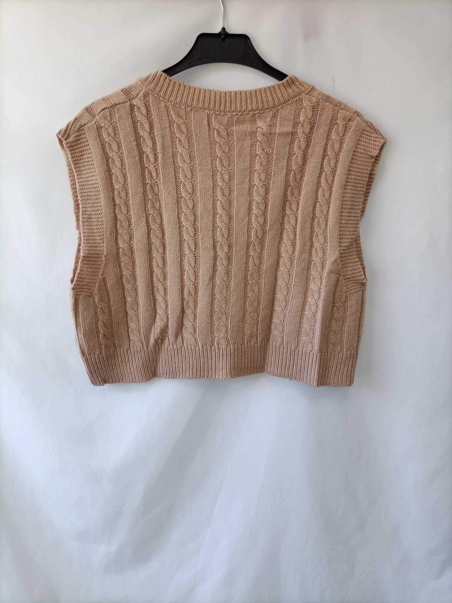 SHEIN. Chaleco ochos beige T.s