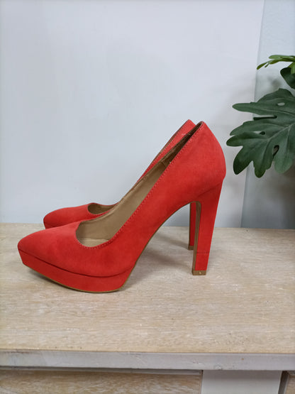 ZARA. Stilettos coral antelina T.39