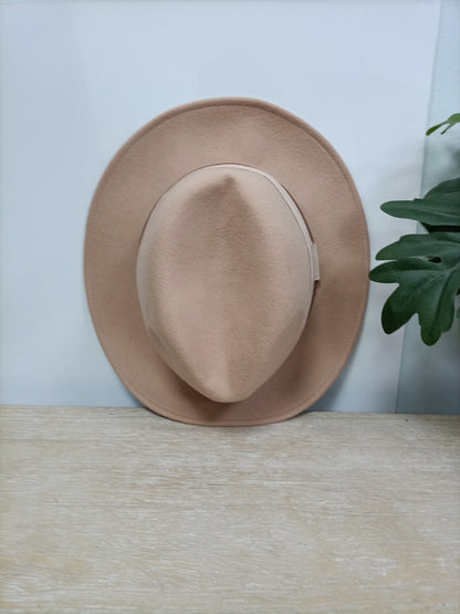 PARFOIS. Sombrero paño rosa