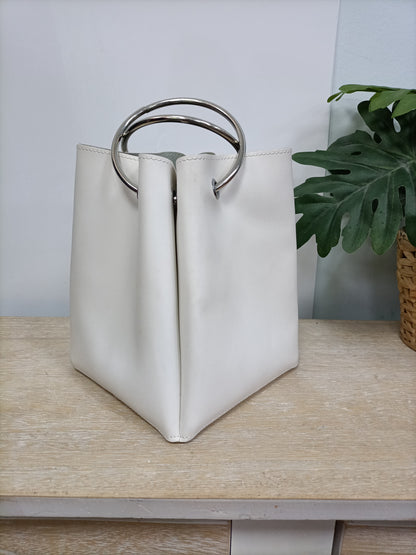 OTRAS. Bolso de mano blanco