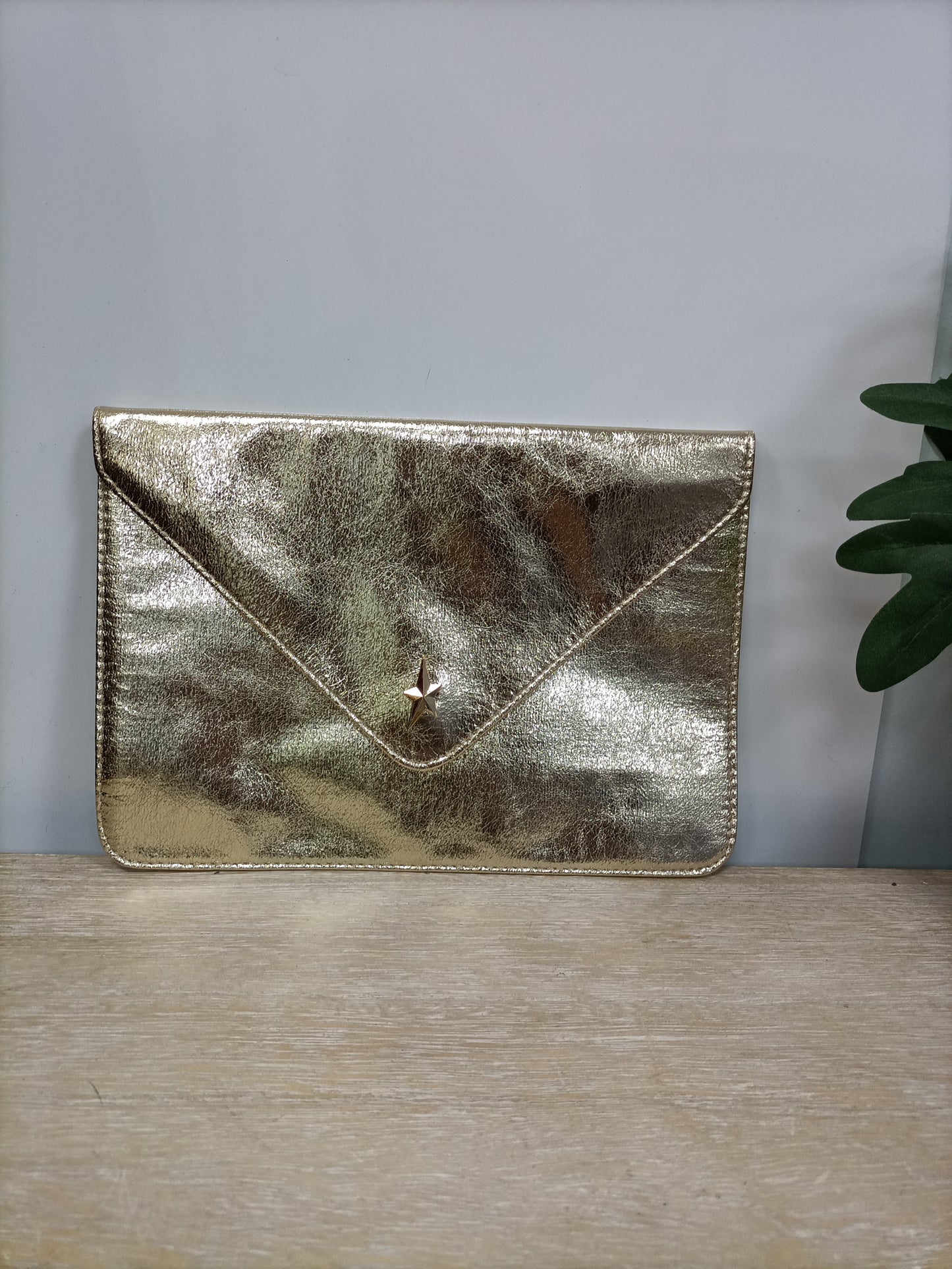 MUGLER. Bolso deanl dorado
