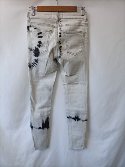 ZARA. Pantalón pitillo tie dye T.36