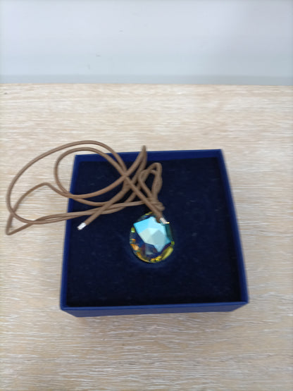 SWAROVSKI. Colgante piedra