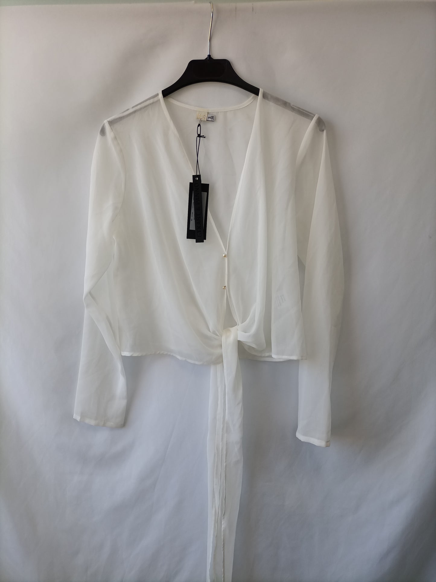 ETXART&PANNO. Blusa blanca lazada T.s