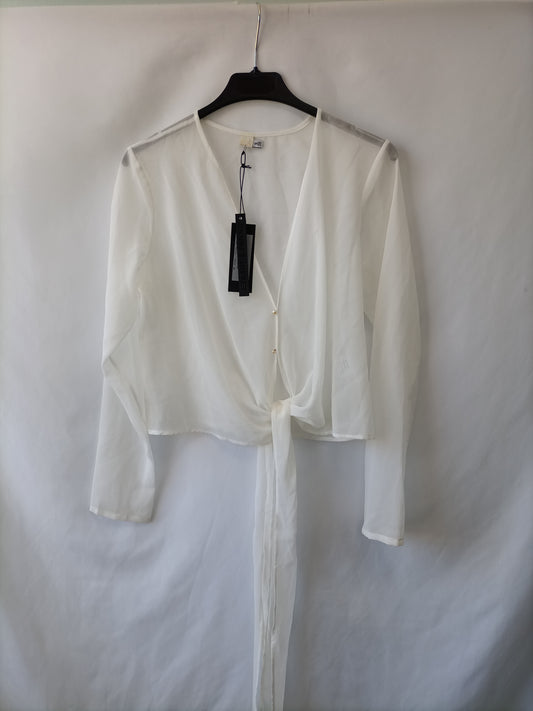 ETXART&PANNO. Blusa blanca lazada T.s