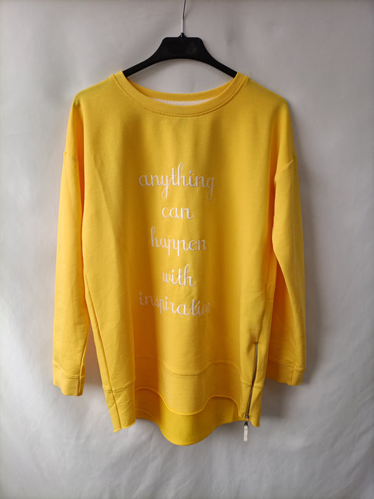 STRADIVARIUS. Sudadera amarilla T.s