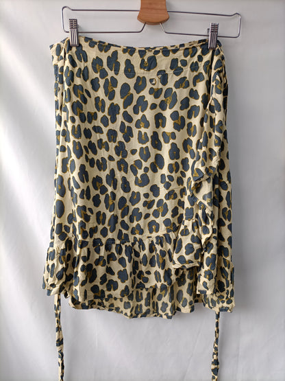 OTRAS. Total look animal print Tu(l)