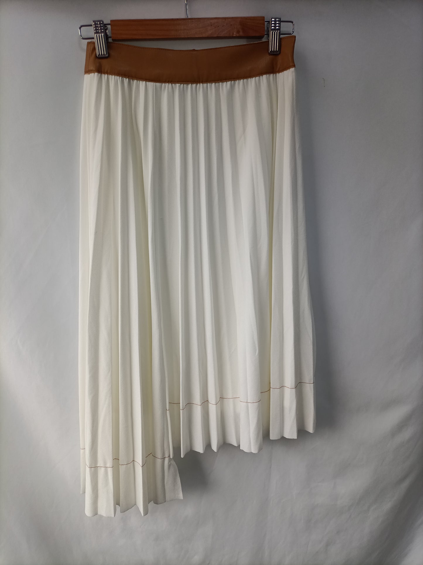 ZARA.Ts pleated skirt