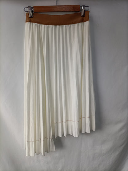 ZARA.Ts pleated skirt