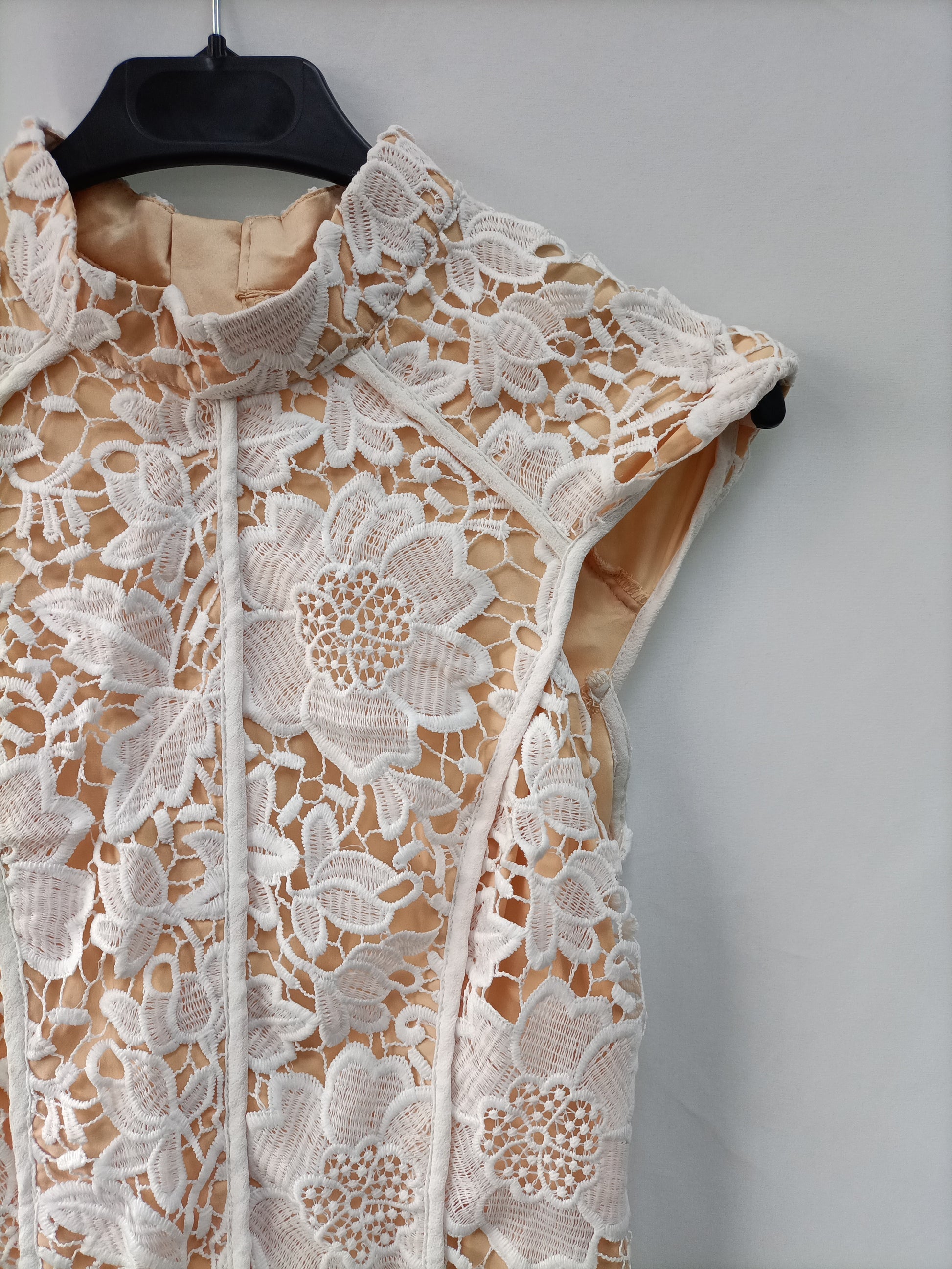 cameo white lace dress Martin Thornburg: MT3207