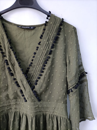 ZARA. Vestido verde plumeti T.s