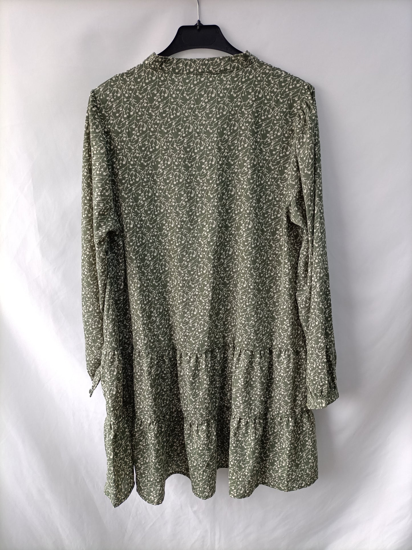 COS MODA. Vestido verde flores T.s