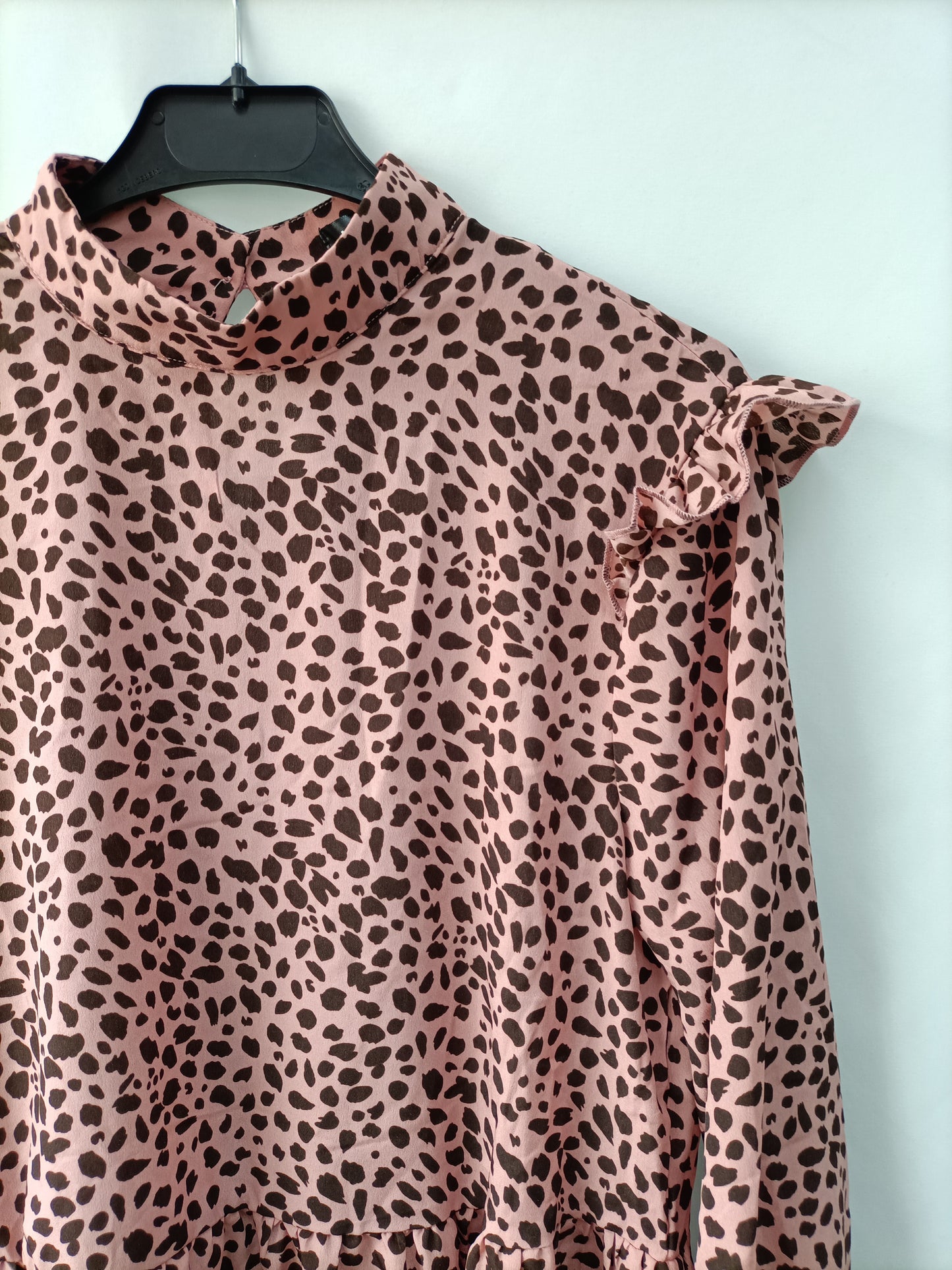 MISSGUIDED. Vestido rosa animal print T.38