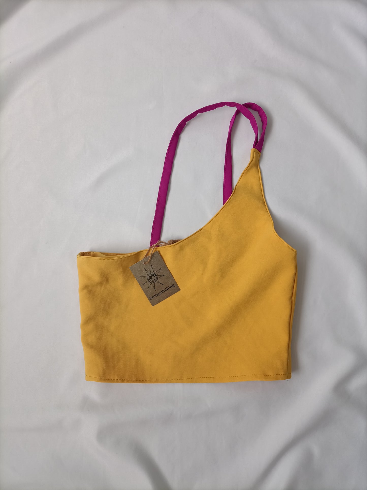 SOLTAY.Croptop asimétrico Tu(s)