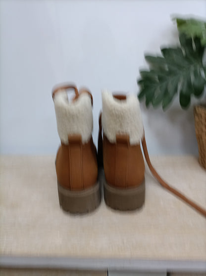 MarketFOREVER21.Botas camel borrego T.36,5