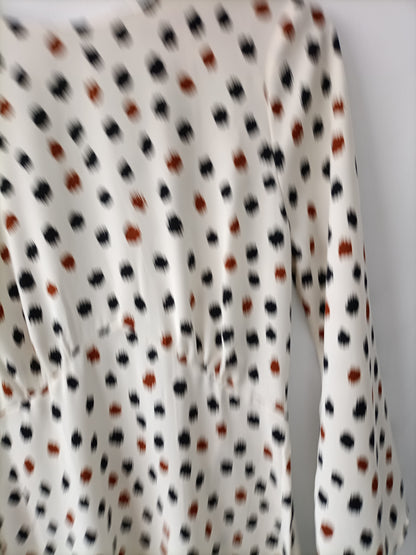 H&M.Vestido midi estampado T.32