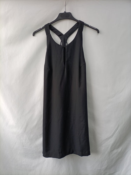MANGO. Vestido negro espalda tiras T.m