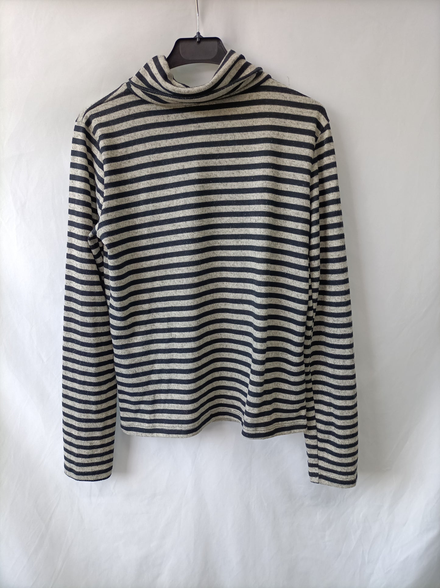 ZARA. Jersey rayas fluido T.l