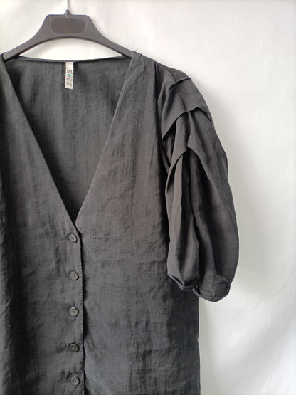 ZARA. Vestido negro mangas T.m