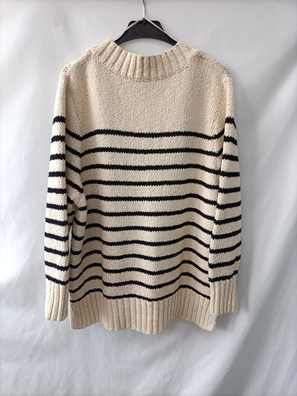 ZARA. Jersey rayas oversized T.s