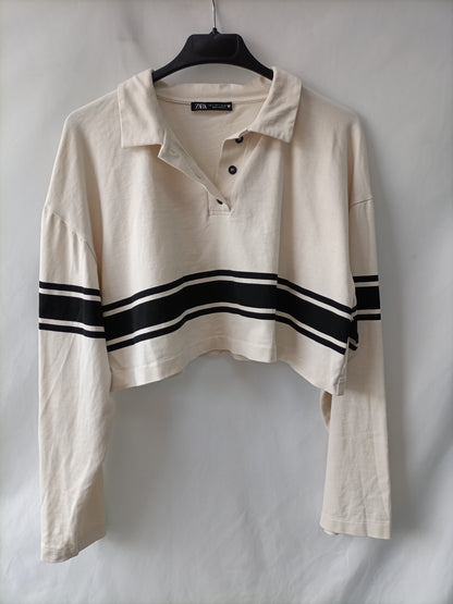 ZARA. Beige cropped sweatshirt Tl