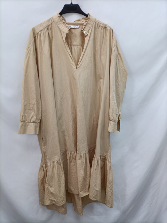 ZARA.Vestido beige oversized T.M