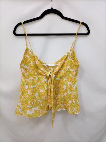 ZARA.Yellow printed tops TS