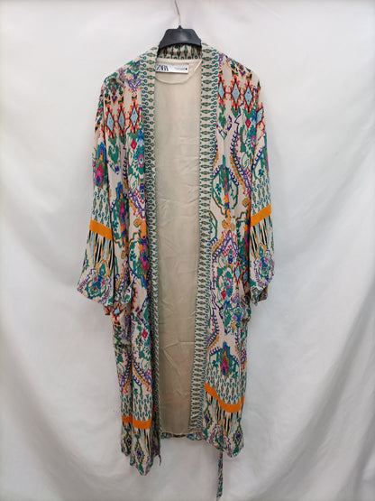 ZARA.Kimono largo estampado T.S