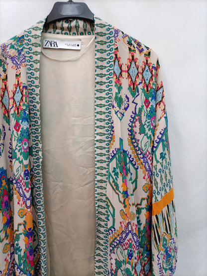 ZARA.Kimono largo estampado T.S