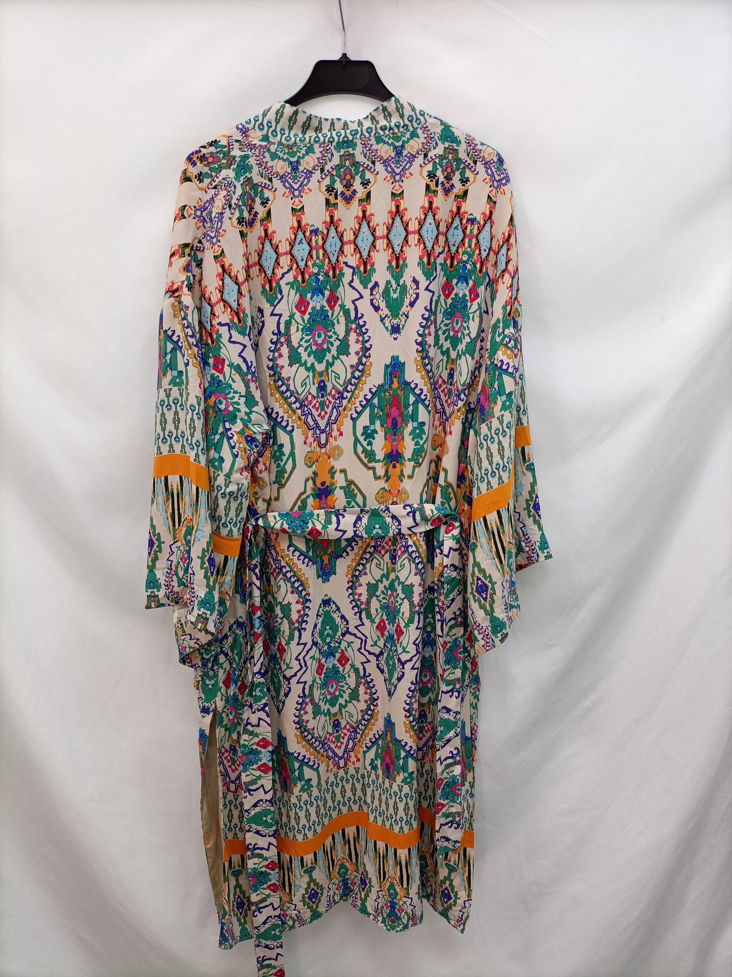ZARA.Kimono largo estampado T.S