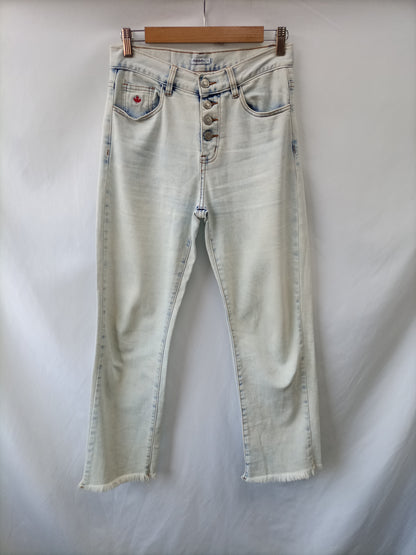 NOON. Distressed trousers size 34