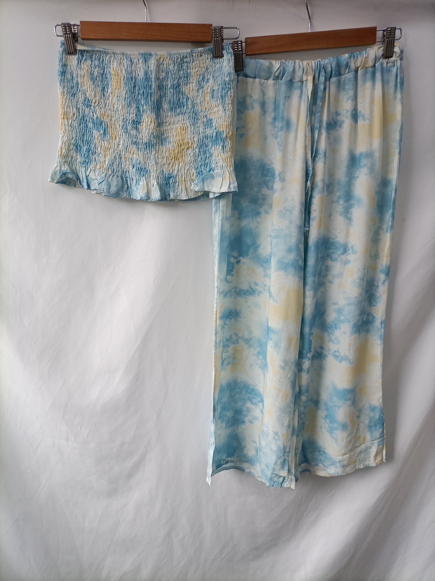 OTRAS. Croptop tie dye Tu(s)