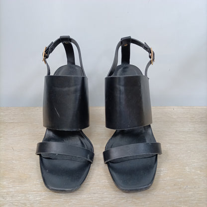 OTHERS. Black sandals size 37 (tara)