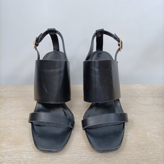 OTHERS. Black sandals size 37 (tara)